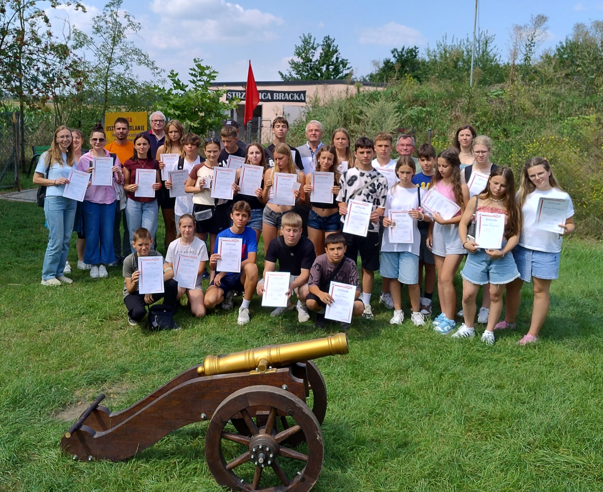 ZAWODY STRZELECKIE Z OKAZJI MIĘDZYNARODOWEGO SPOTKANIA MŁODZIEŻY MIAST PARTNERSKICH GUDENSBERG – SZCZYREC – JELCZ-LASKOWICE