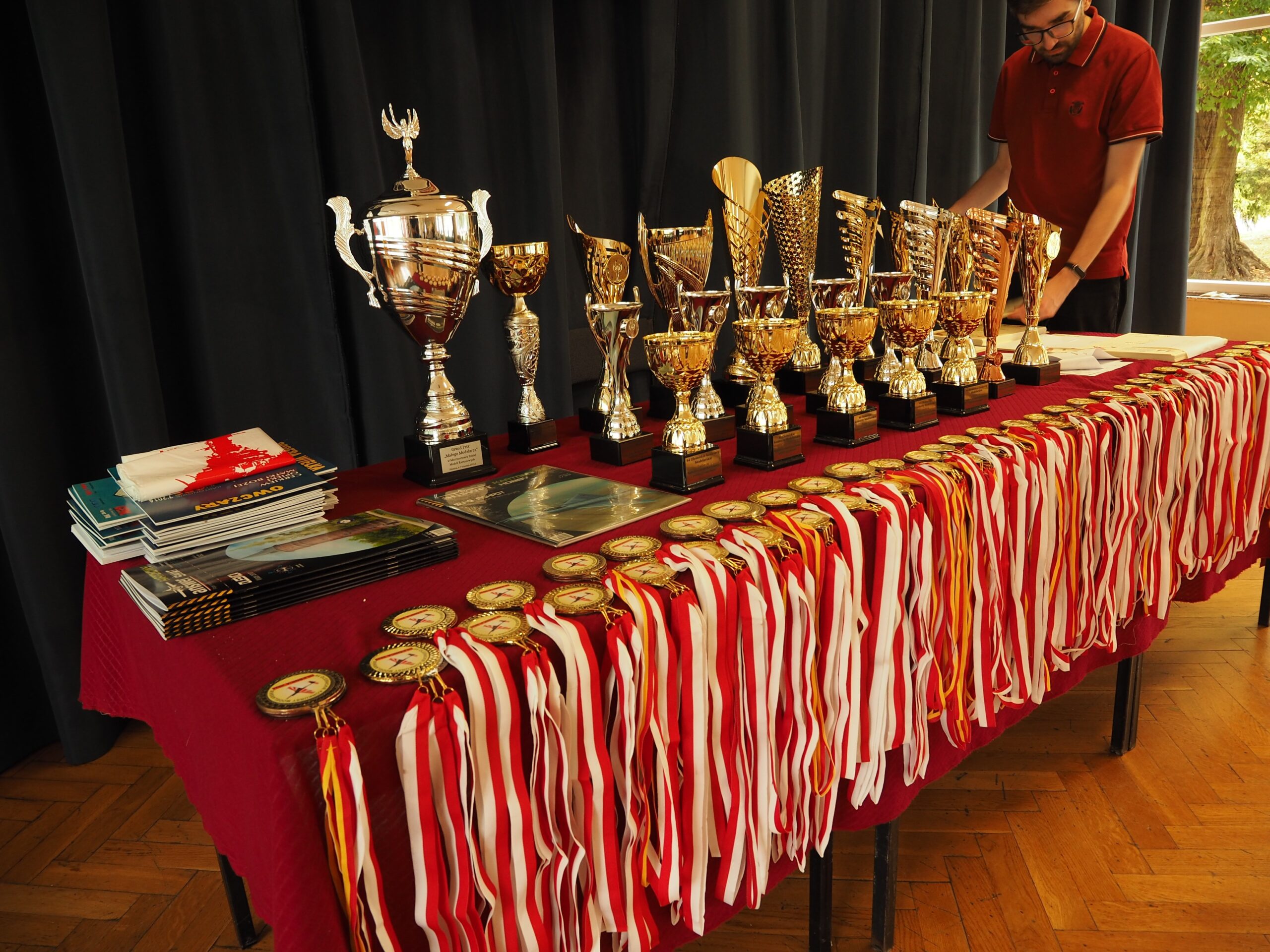 MISTRZOSTWA POLSKI MODELI KARTONOWYCH I GRAND PRIX „MAŁEGO MODELARZA” – OLEŚNICA 2025
